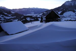 freiraumhuette_winter_talblick